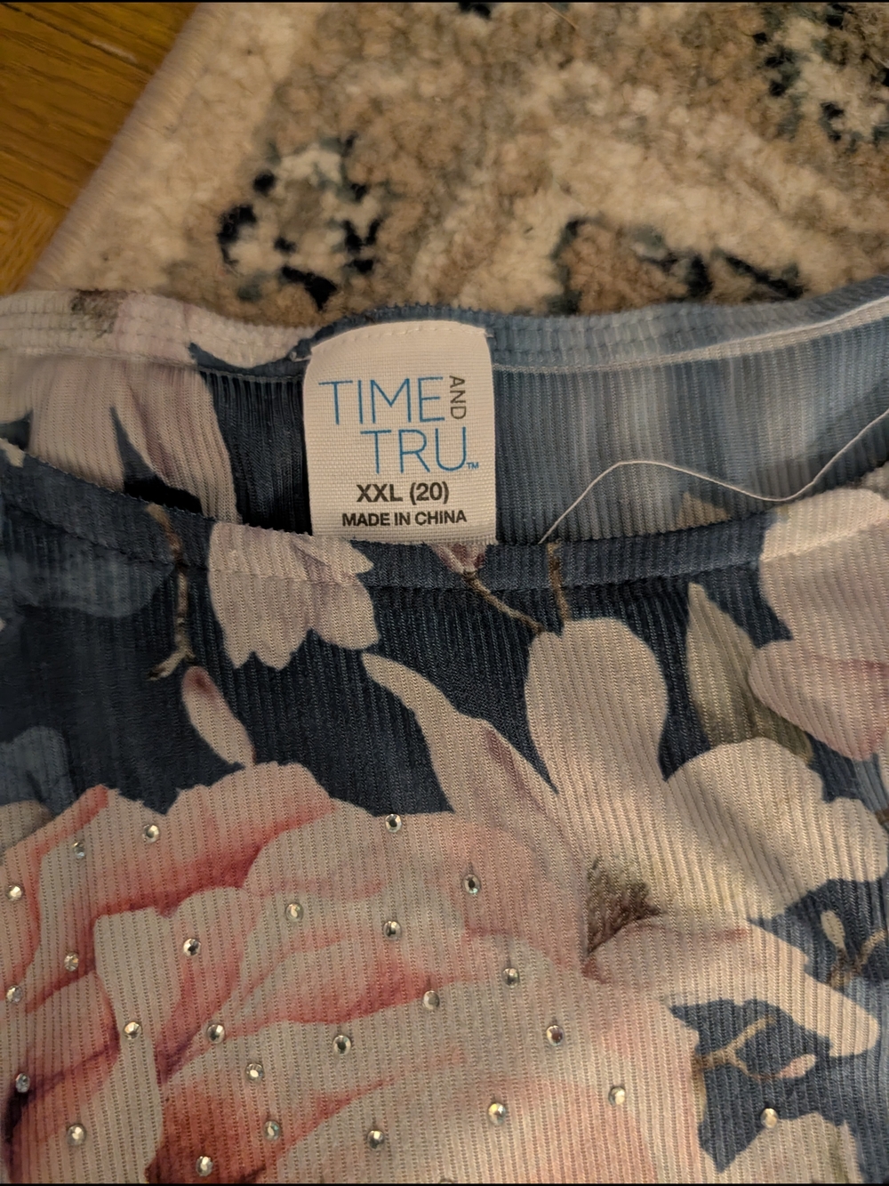 Time and Tru Navy Floral Ribbed Top